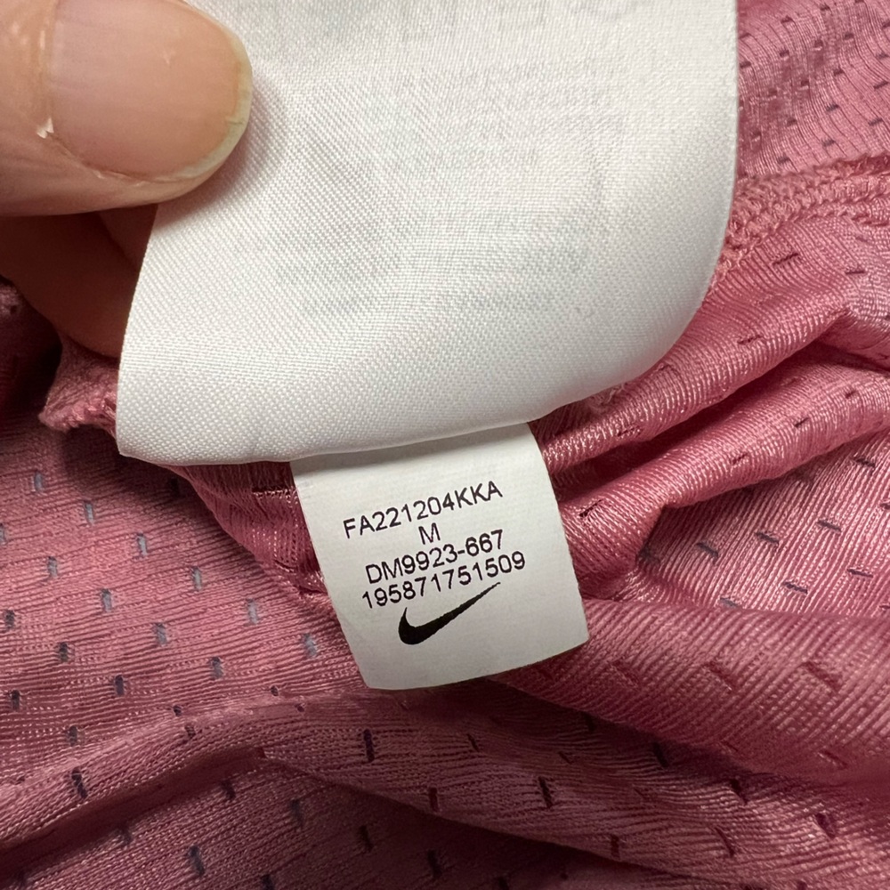 Nike Dri fit tank, misses medium. Mauve pink. Open back detail. Excellent cond - Picture 8 of 8